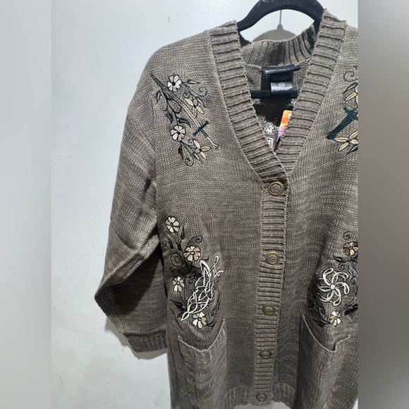 The Lord Of The Rings Floral Icons Cardigan (Size Junior SM) - Picture 3 of 8